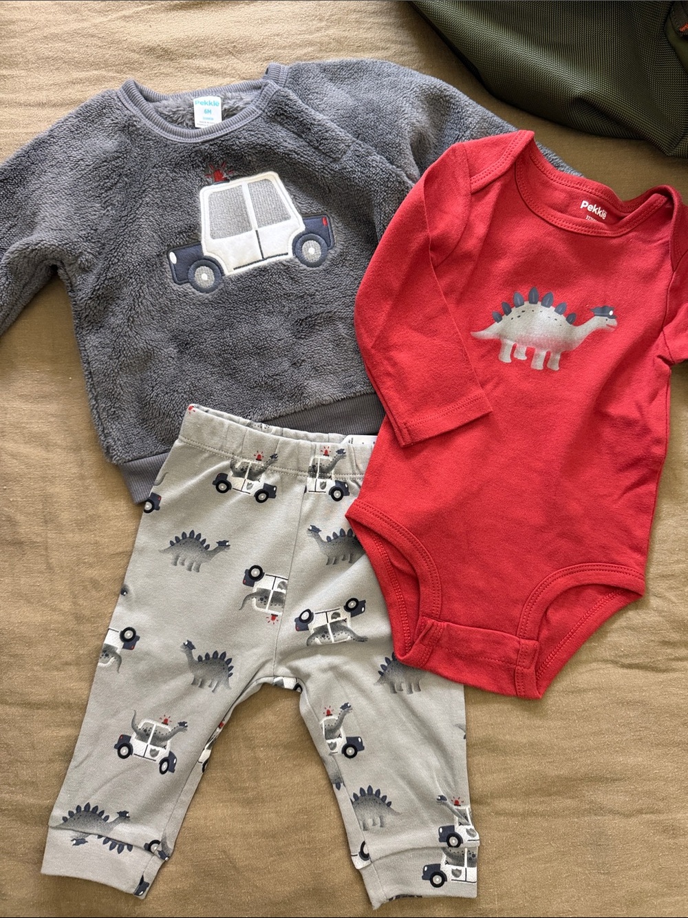 Pekkle 3-Piece Matching Set Police Car- Red, Gray, Cream